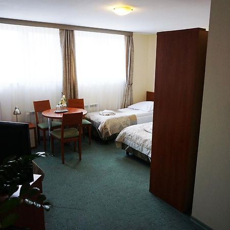 Pod Szczesliwa Gwiazda Hotel Cekanowo ภายนอก รูปภาพ