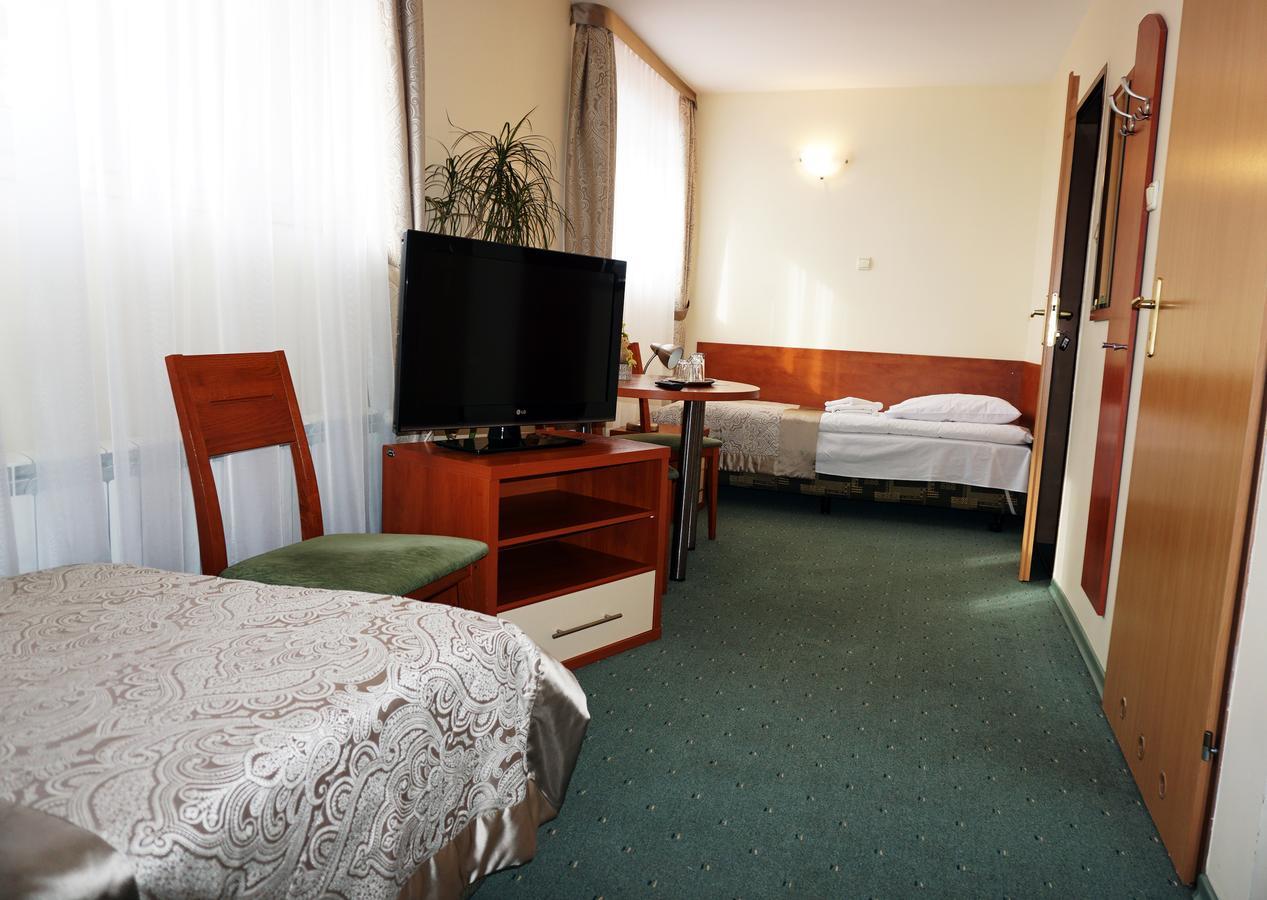 Pod Szczesliwa Gwiazda Hotel Cekanowo ภายนอก รูปภาพ