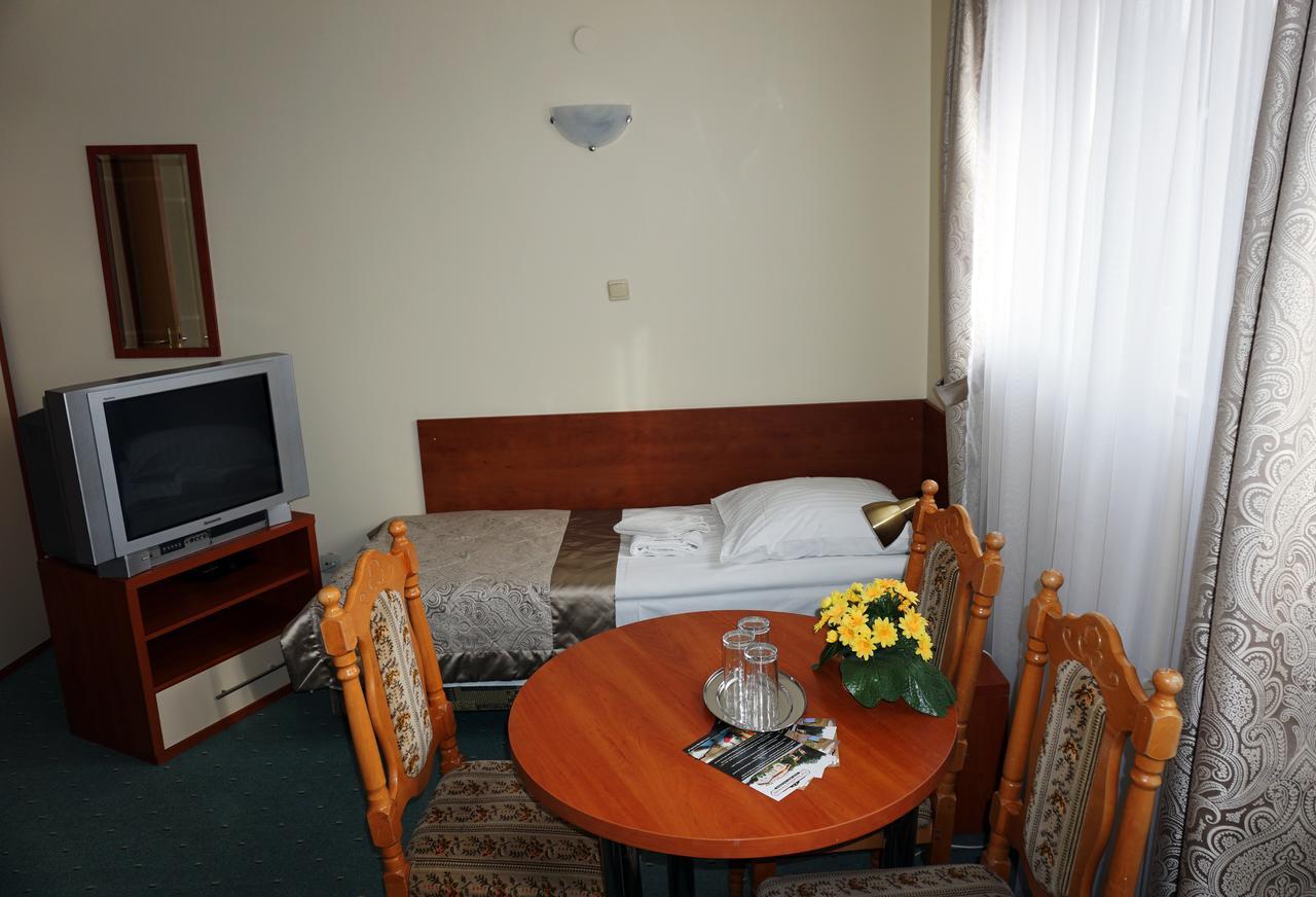 Pod Szczesliwa Gwiazda Hotel Cekanowo ภายนอก รูปภาพ