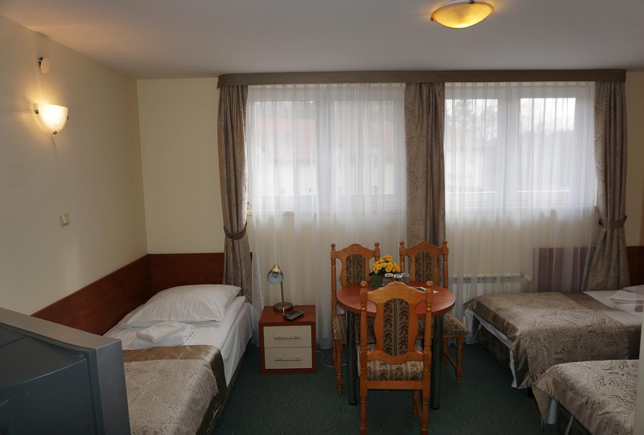 Pod Szczesliwa Gwiazda Hotel Cekanowo ภายนอก รูปภาพ